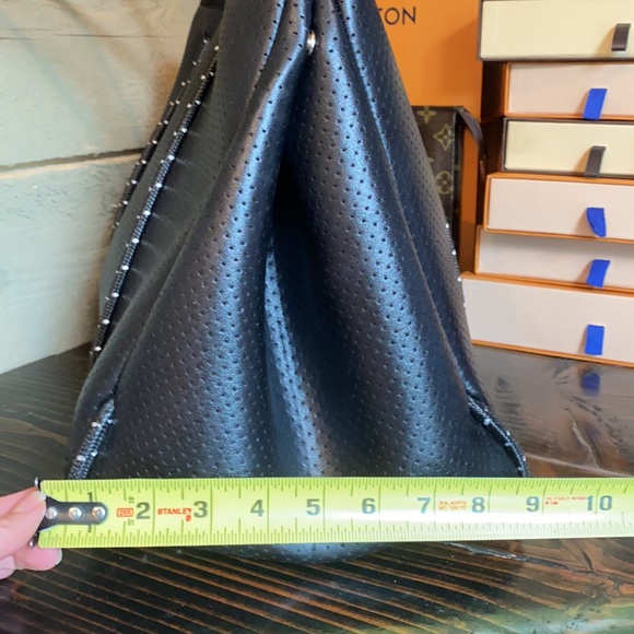 Haute shore Tote and Pochette - Picture 5 of 17